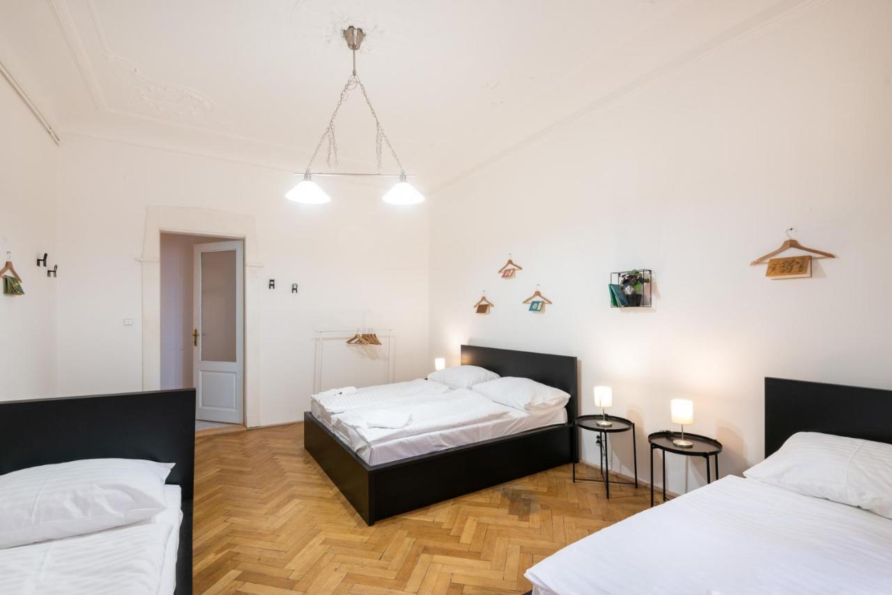 Gorazdova Apartments Prague Exterior photo